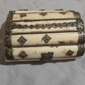 Ivory-Tone Decorative Trinket Box with Metal Accents